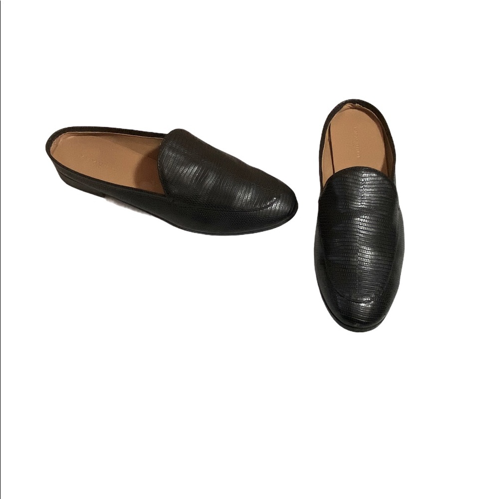Banana Republic slip on casual shoes